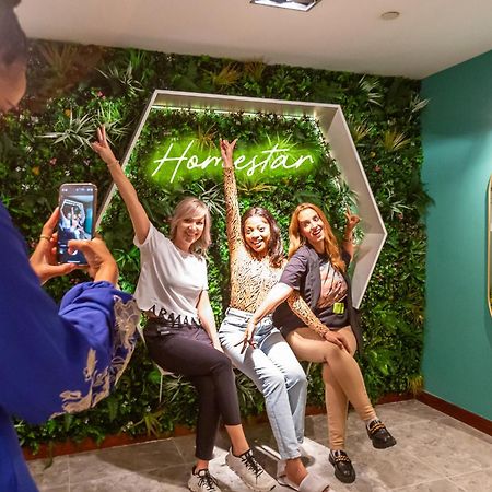 Homestar Deluxe Jbr Meditation & Wellness Hostel Dubai Exterior foto